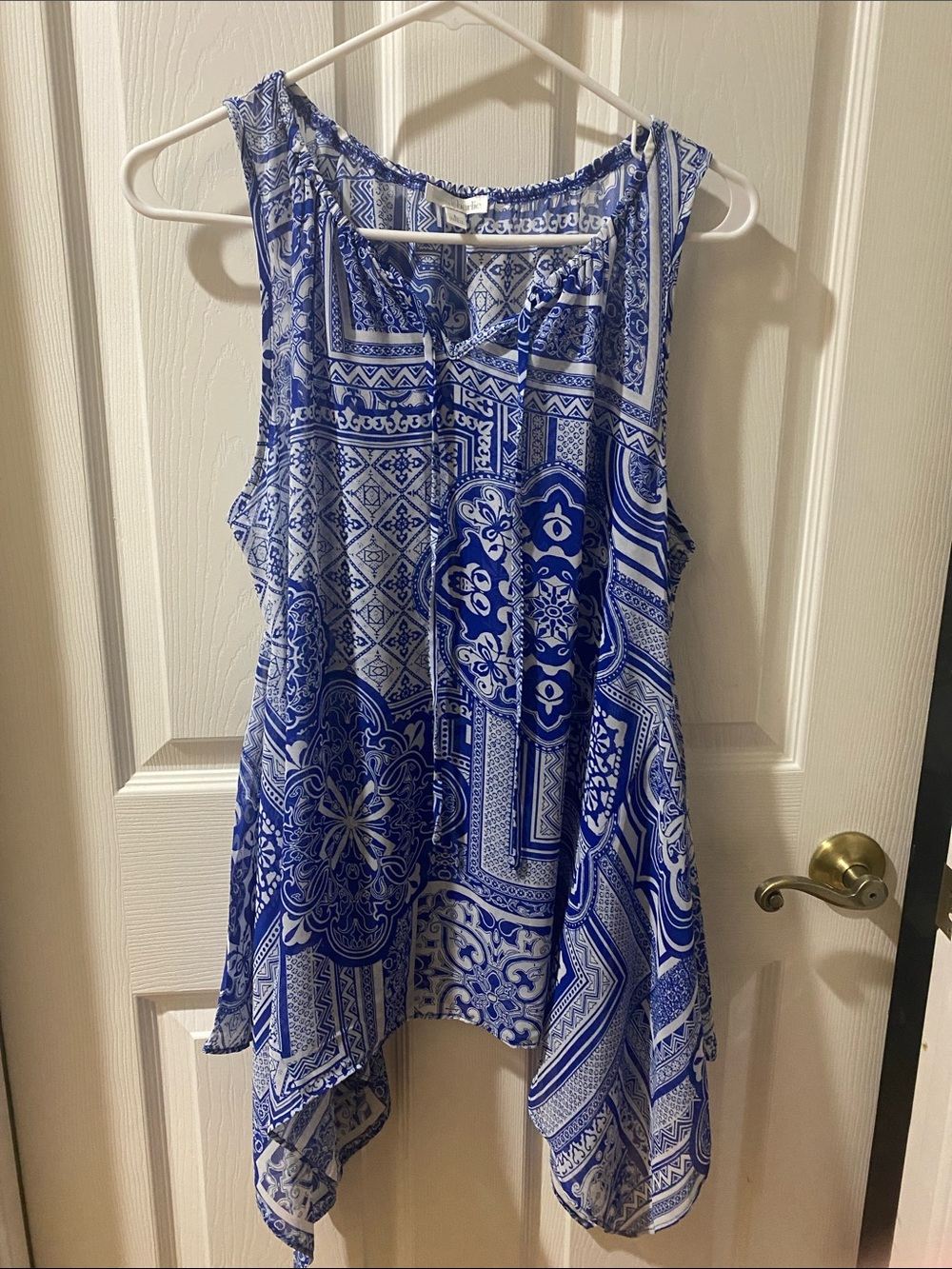 Charming Charlie Blue & White Printed Asymmetric Tank